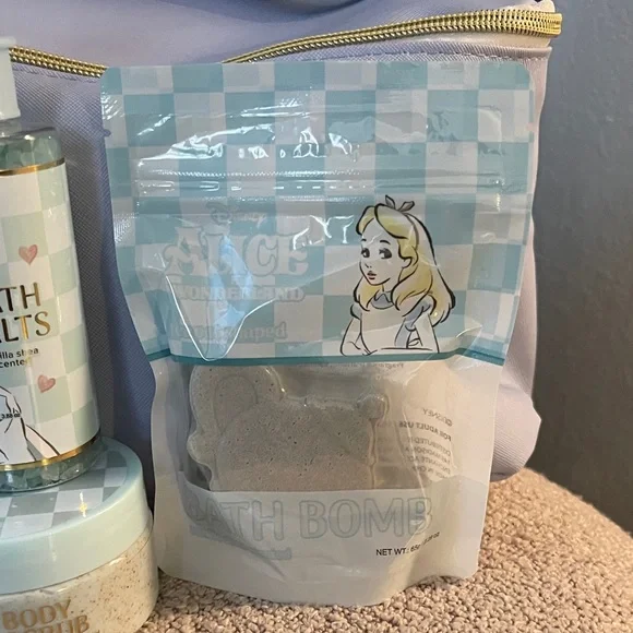 Alice in Wonderland (AiW)- Bath Salts, Scrub, Poof, Bath Bomb & Shroom Balm - Picture 4 of 14